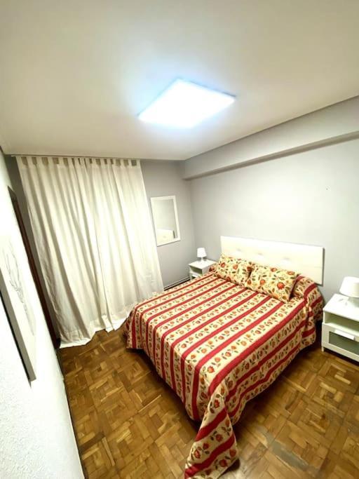 Completo Piso En Santander A 5 Minutos Del Centro Apartment Luaran gambar